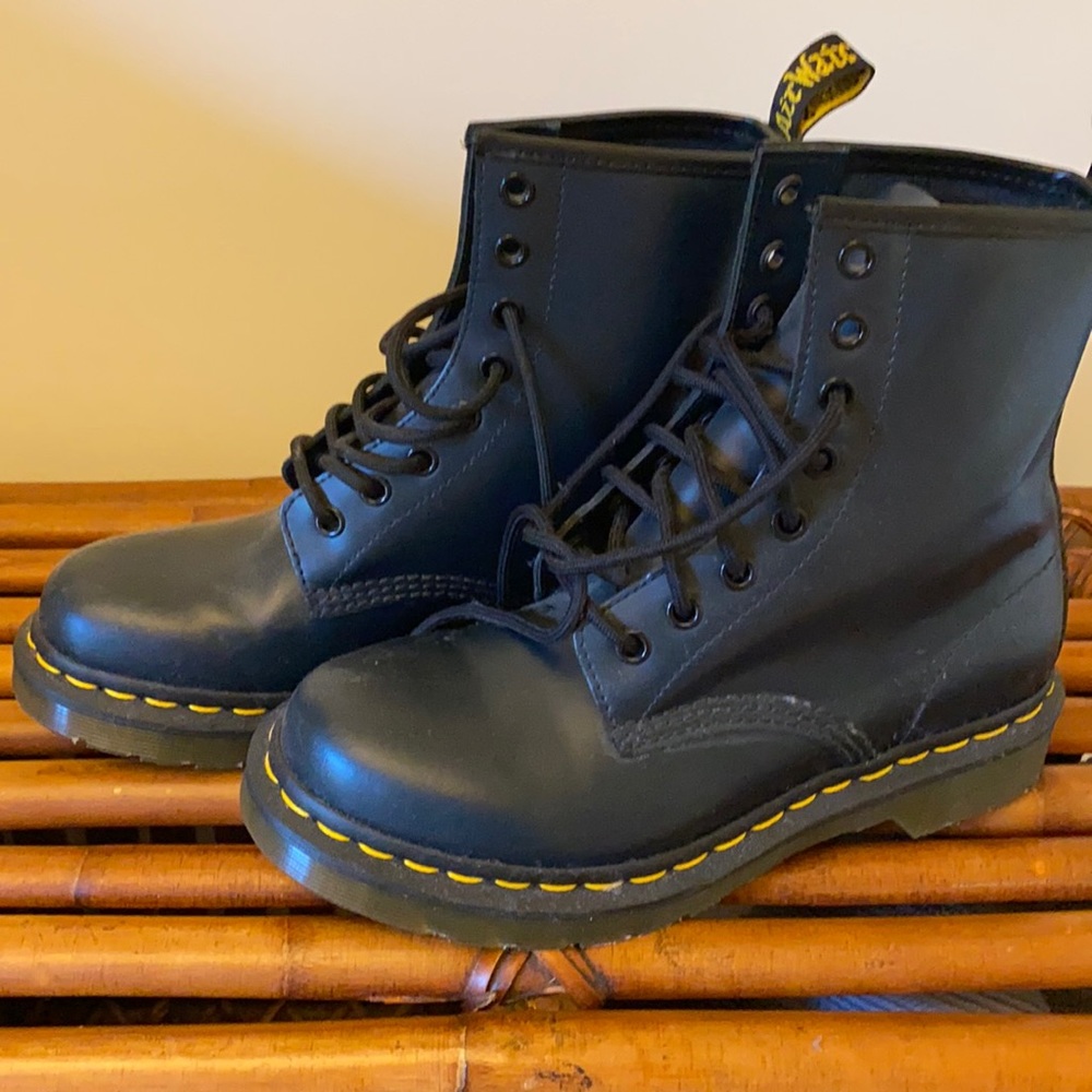 Dr Martens navy ‘1460’ boots
